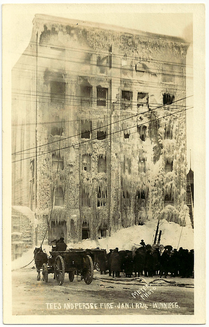 WP1958 WPG - TEES & PERSSE FIRE JAN 1 1924 (WAGON ON LEFT)