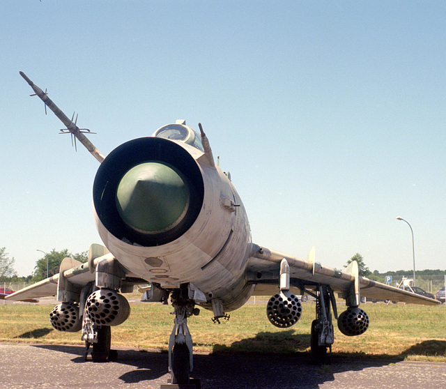 East German Sukhoi Su-22M-4 (NATO: Fitter-K)