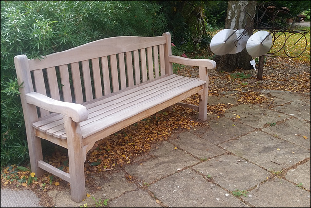 traditional park bench