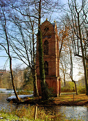 Ludwigslust, Glockenturm der Katholischen Pfarrkirche St. Helena und St. Andreas