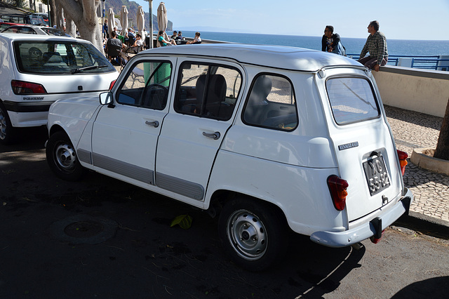 Renault 4GTL, in Funchal auf Madeira