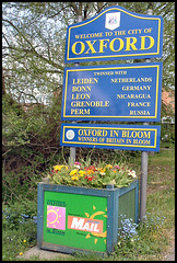 Oxford welcome sign