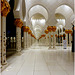 AbuDhabi : il colonnato esterno della moskea Zayed