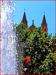Palma de Majorca : Giardini della cattedrale e grande fontana