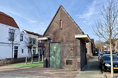 Electricity substation