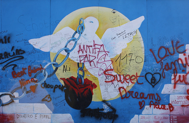 Graffiti Dove
