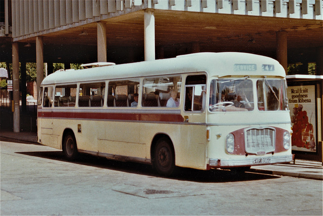 Carter’s Coaches SVF 896G in Colchester – 17 Aug 1989 (95-7)