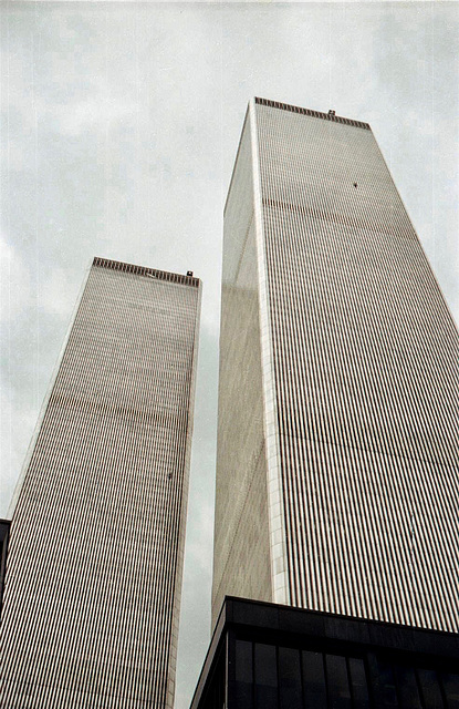 Window cleaners at the World Trade Centre (Scan from June 1981)