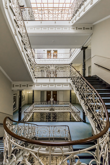 Staircase -Treppenhaus