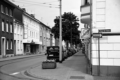 Krefelder Straße / Rue de Sees