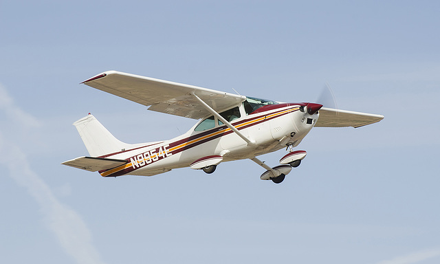 Cessna 182 N9954E