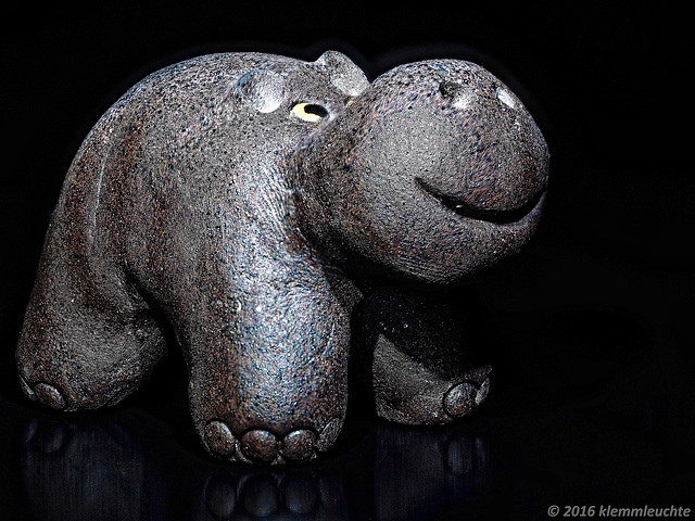 Kleines Hippo, Töpferarbeit, Keramik, massiv, 2016