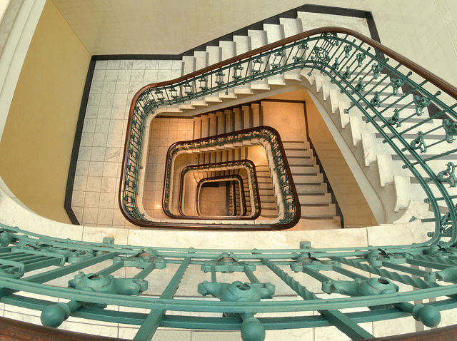 Treppen im Hirschfeldhaus -Staircase #35/50