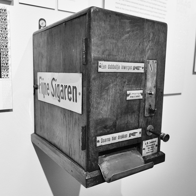 Haags Historisch Museum 2020 – Cigar vending machine