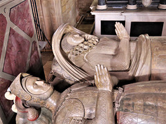great brington church, northants (77)c16 tomb of robert, baron spencer +1627 and margaret willoughby +1597 by jasper hollemans erected 1599