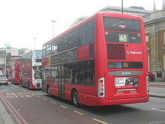 DSCN9896 Stagecoach London 15164 (LX59 CRK) and Arriva London T110 (LJ59 LYK) - 1 Apr 2013