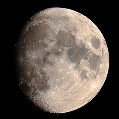 EOS 6D Peter Harriman 20 13 32 02358 Moon dpp