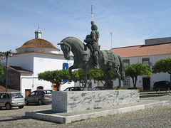 Statue of Dom Nuno Álvares Pereira.