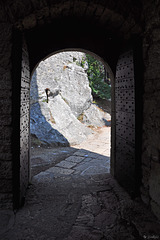 offene Türen in San Marino (© Buelipix)