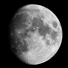 EOS 6D Peter Harriman 20 13 32 02358 Moon mono dpp