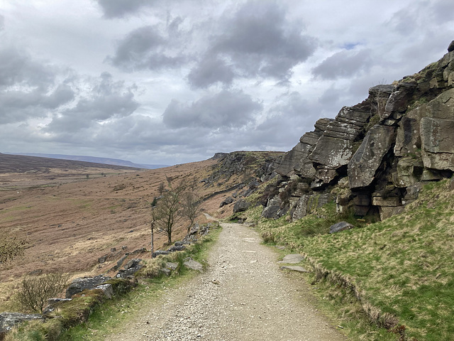 Long Causeway approach to Stanage Edge