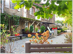 Quaint restaurant courtyard - HBM