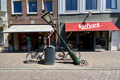 Leaning lamp post of Leiden