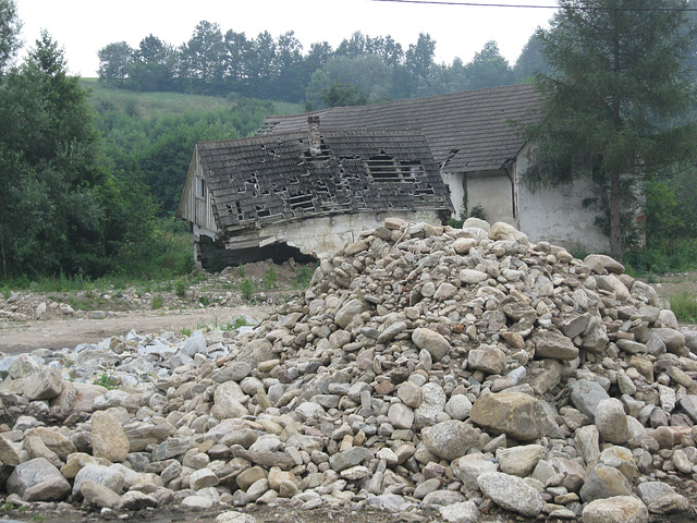 WYS (mww) - pile of rubble from 1997
