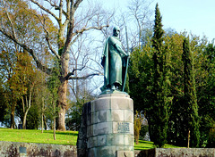 PT - Guimarães - Afonso Henriques Statue