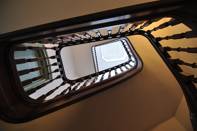 Staircase of picture gallery Prins Willem V