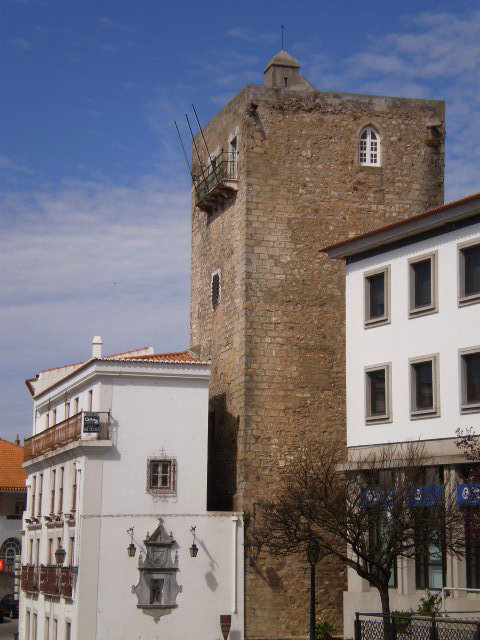 Fernandine Tower (14th century).