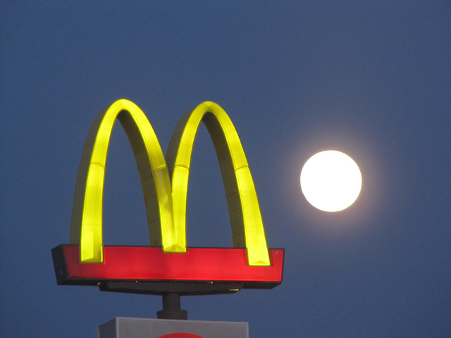 ( 2...that was nice,  I'll have another McMoon !  :))))