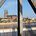 Durchblick an der Hub-Brücke in Magdeburg