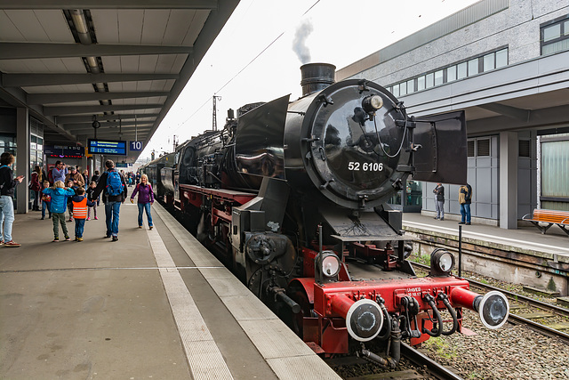 Sonderzug vom Eisenbahnmuseum Bochum-Dahlhausen in Essen Hauptbahnhof
