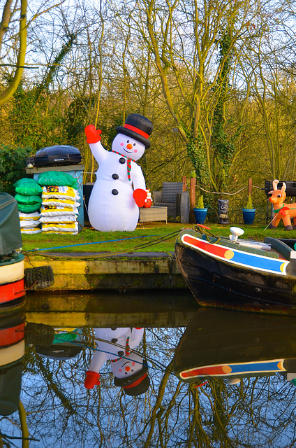 Merry Christmas from the Shropshire Union Canal