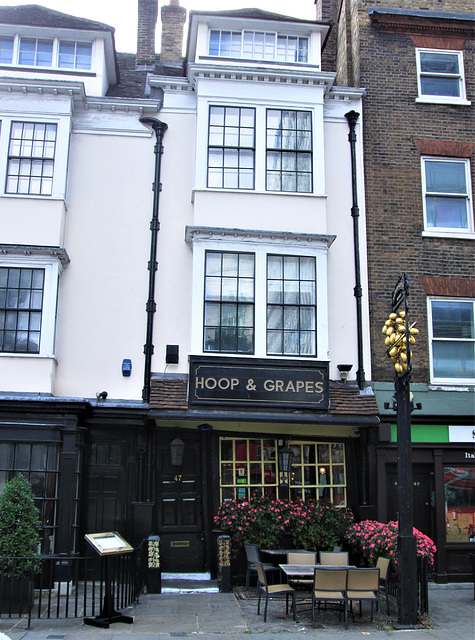 No.3 The Hoop & Grapes Pub.
