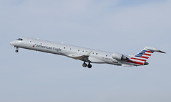 American Eagle Bombardier CRJ N907FJ