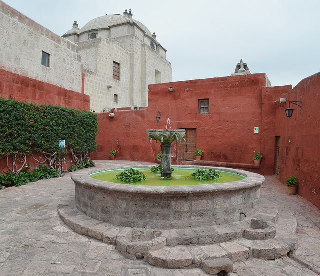 Peru, Arequipa, Santa Catalina Monastery, Fountain on the Plaza Zocodovar and Iglesia Santa Catalina