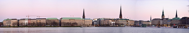 Hamburg 2019 – Panorama of the Ballindamm and the Jungfernstieg