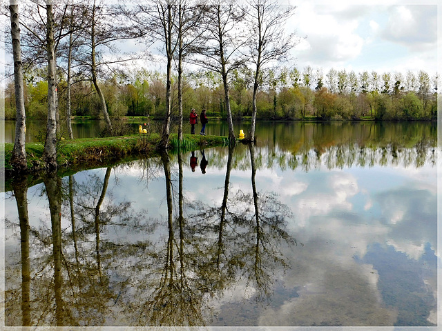 Reflets à l'étang de Bétineuc (22) avec notes
