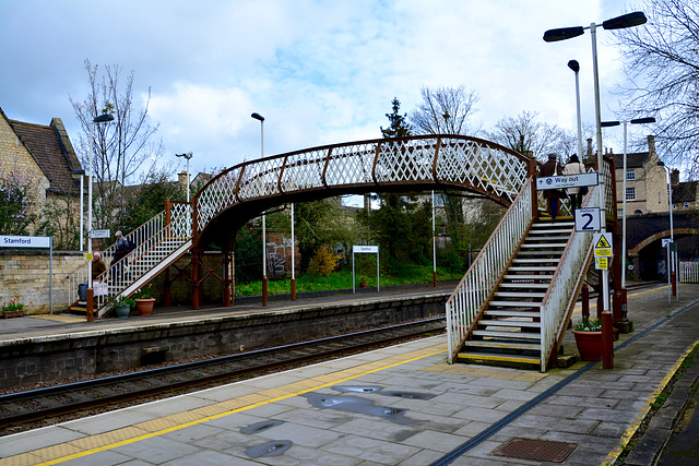 England 2016 – Stamford station overpass