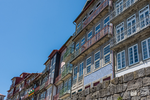 Porto - Fassaden (© Buelipix)