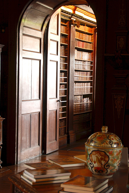 Library, Hatfield House