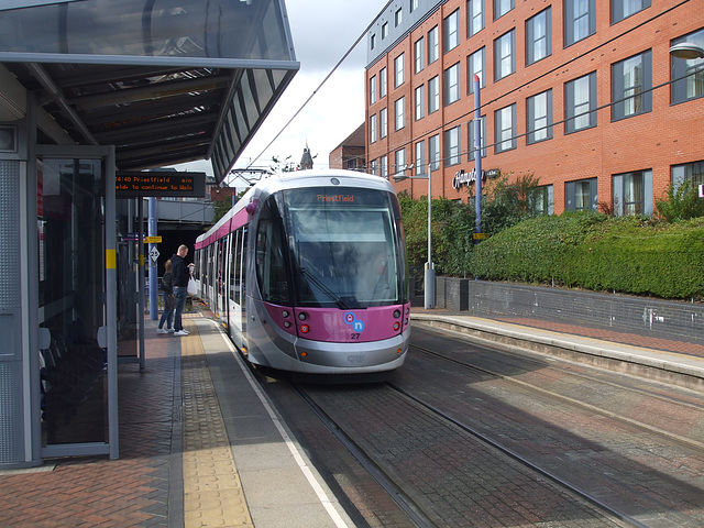 DSCF9471 Midland Metro tram set 27 leaving St. Paul's, Birmingham - 19 Aug 2017