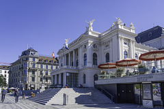 Opernhaus Zürich ... P.i.P. (© Buelipix)