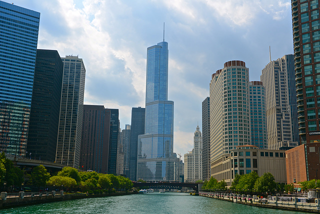 Trump Tower and the Chicago River