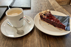 Berlin 2023 – Neues Museum – Kaffee und Kuchen