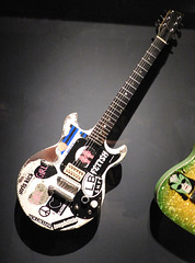 Melody Maker Guitar Owned by Joan Jett in the Metropolitan Museum of Art, September 2019