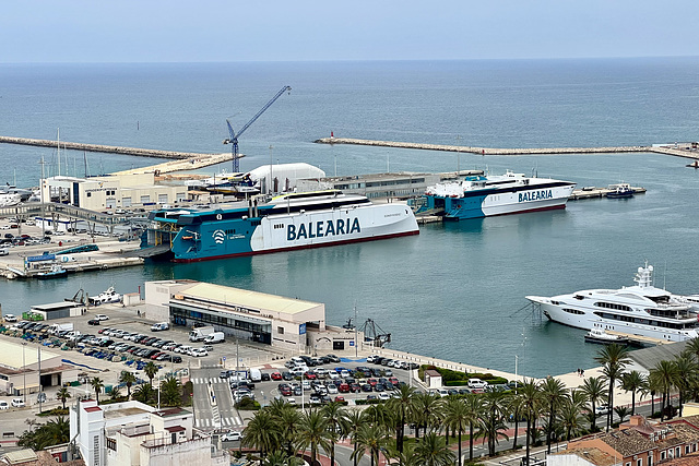 Dénia 2022 – Harbour with ferries to the Balearic islands