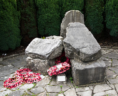 Hartington war memorial (1)